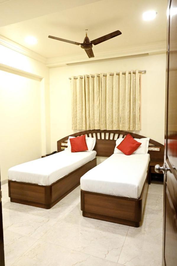 Hotel Sagar กาลยัน ภายนอก รูปภาพ